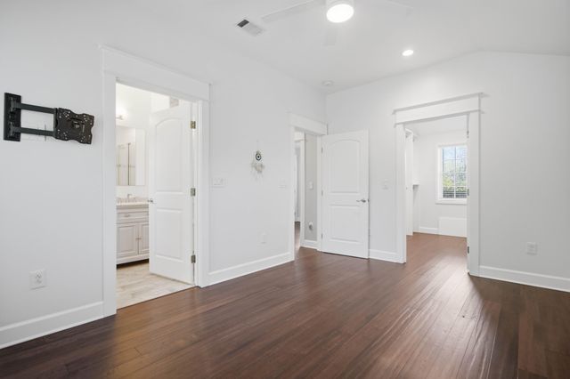 1084 Rosemead Road, Mount Pleasant, SC 29464