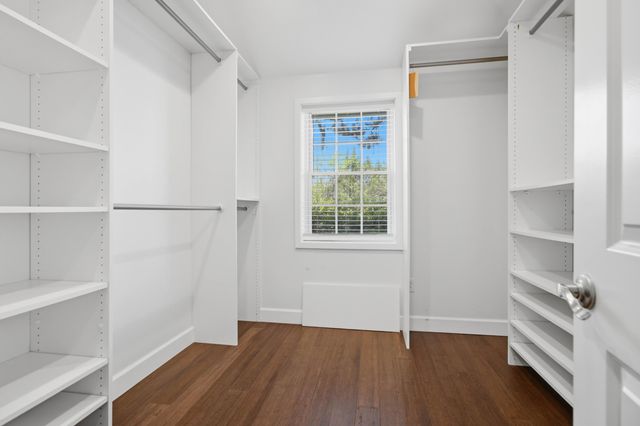 1084 Rosemead Road, Mount Pleasant, SC 29464