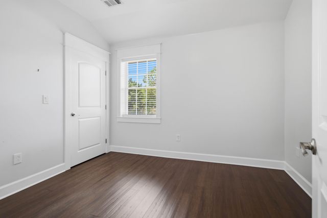 1084 Rosemead Road, Mount Pleasant, SC 29464