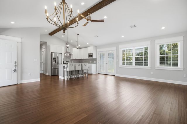 1084 Rosemead Road, Mount Pleasant, SC 29464
