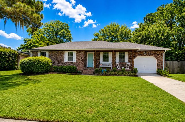 1084 Rosemead Road, Mount Pleasant, SC 29464