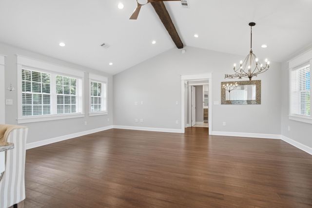 1084 Rosemead Road, Mount Pleasant, SC 29464