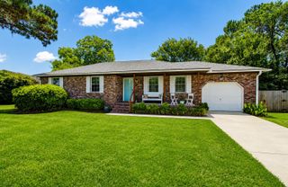 1084 Rosemead Road, Mount Pleasant, SC 29464
