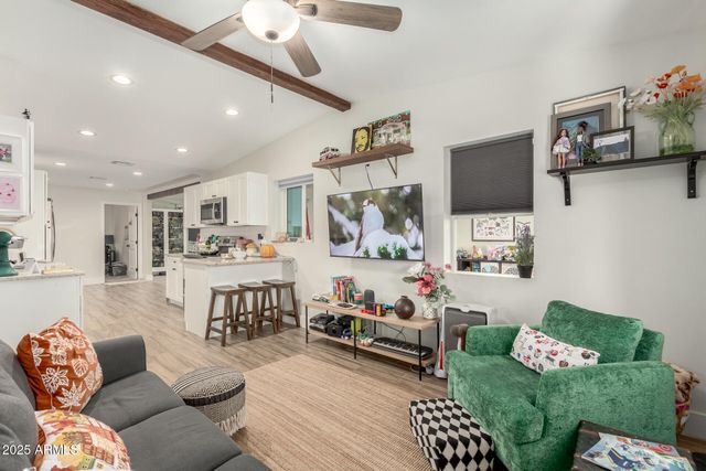 6728 N 24TH Drive, Phoenix, AZ 85015