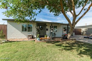 6728 N 24TH Drive, Phoenix, AZ 85015