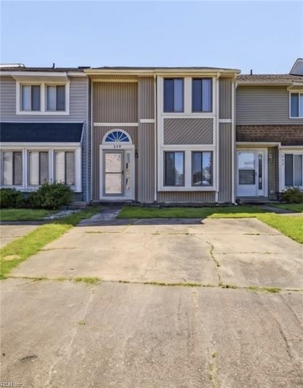 719 Waters DR, Virginia Beach, VA 23462
