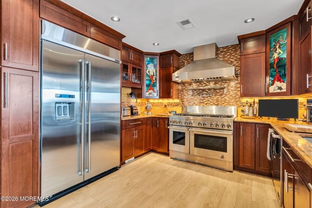 608 Conroy Avenue, Toms River, NJ 08753