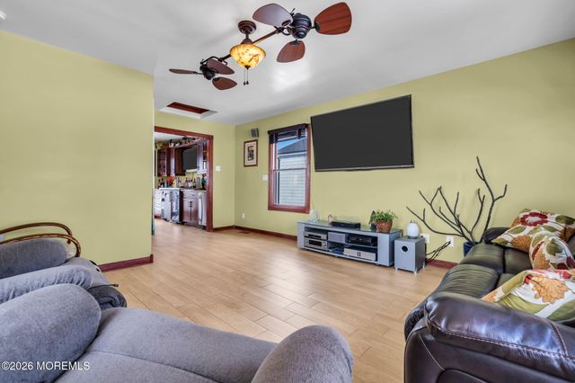 608 Conroy Avenue, Toms River, NJ 08753