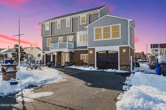 608 Conroy Avenue, Toms River, NJ 08753