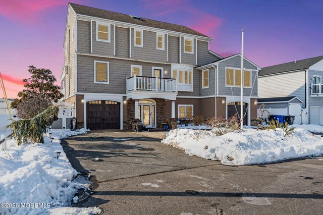 608 Conroy Avenue, Toms River, NJ 08753