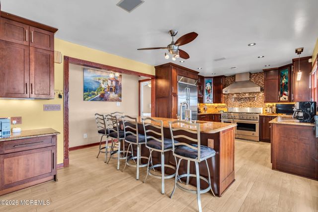 608 Conroy Avenue, Toms River, NJ 08753