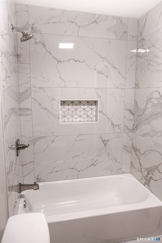 13 Santangelo Terrace 13, Derby, CT 06418