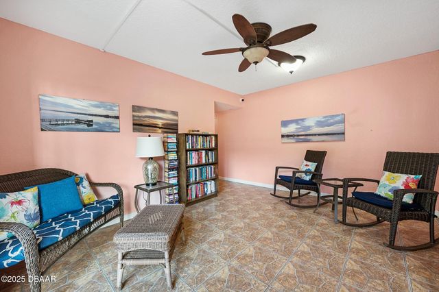 2711 N Halifax Ave Apt 184, Daytona Beach, FL 32118