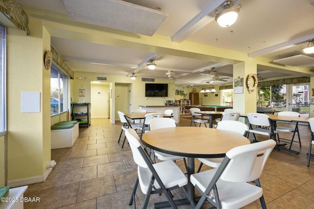 2711 N Halifax Ave Apt 184, Daytona Beach, FL 32118