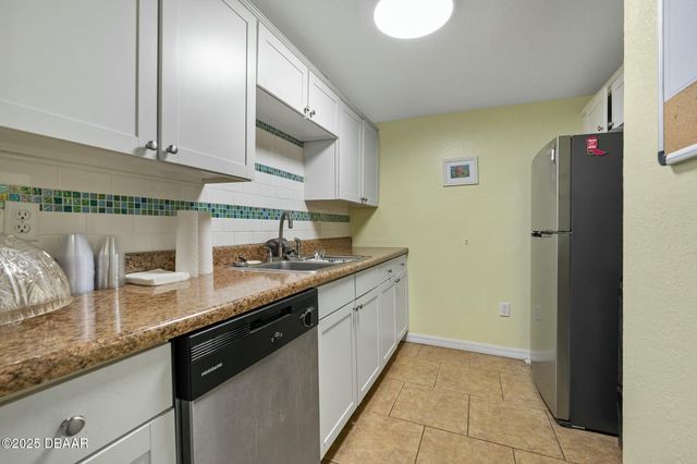 2711 N Halifax Ave Apt 184, Daytona Beach, FL 32118