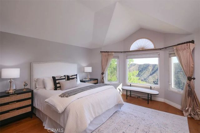 925 Calle Del Pacifico, Glendale, CA 91208