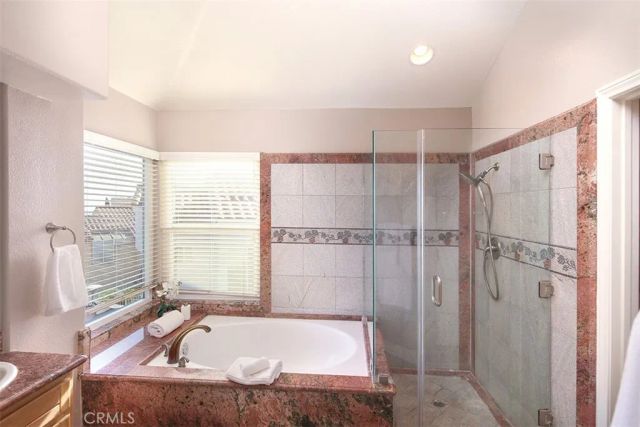 925 Calle Del Pacifico, Glendale, CA 91208