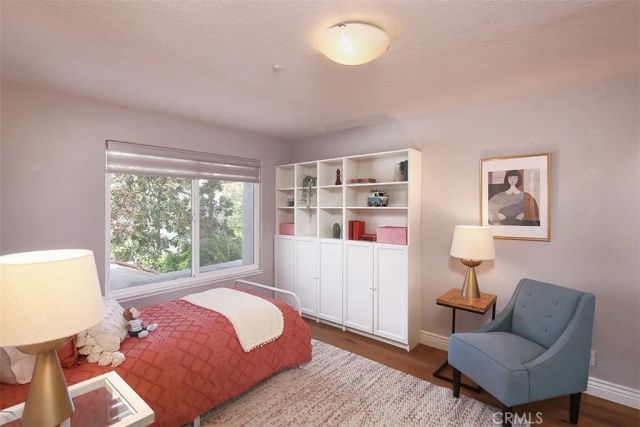 925 Calle Del Pacifico, Glendale, CA 91208