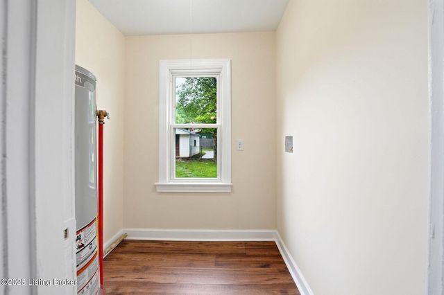 1059 Dixon Ave, Louisville, KY 40217