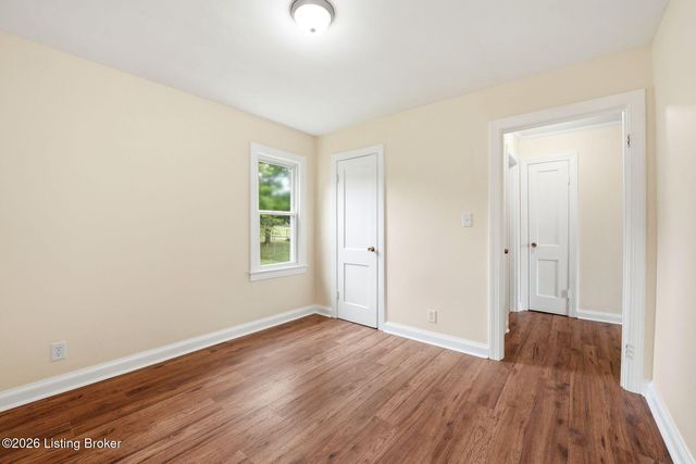 1059 Dixon Ave, Louisville, KY 40217
