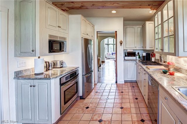 13715 Shaker Boulevard 1B, Cleveland, OH 44120