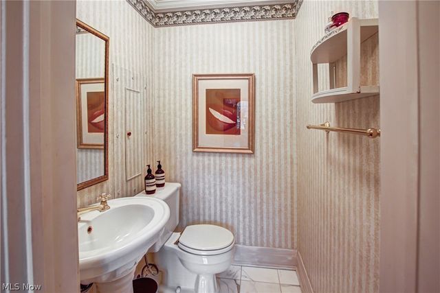 13715 Shaker Boulevard 1B, Cleveland, OH 44120