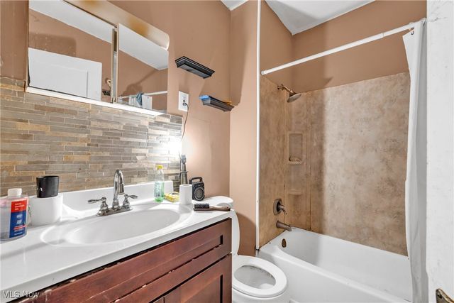 3522 E 154th Street, Cleveland, OH 44120