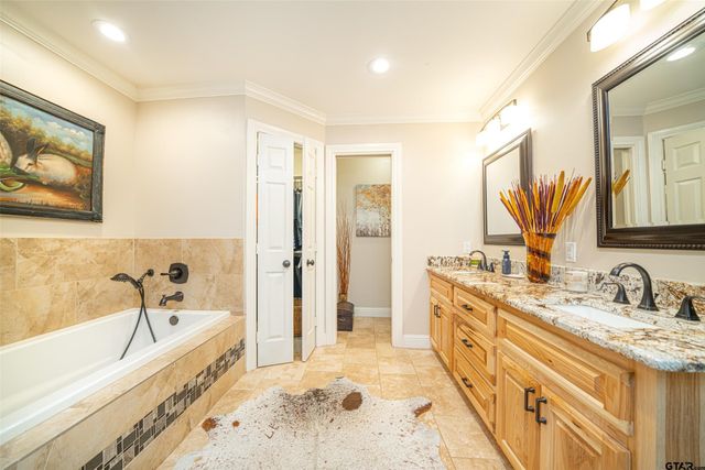 386 Spring Creek Drive, Mount Vernon, TX 75457