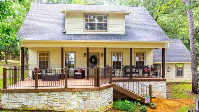 386 Spring Creek Drive, Mount Vernon, TX 75457