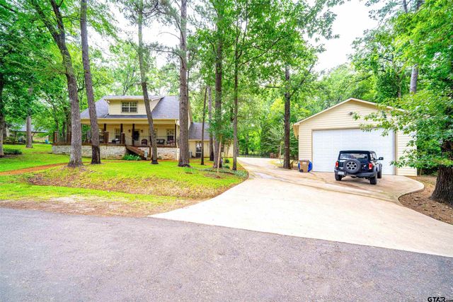 386 Spring Creek Drive, Mount Vernon, TX 75457