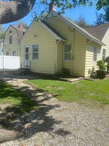 126 S Thornwood Avenue, Davenport, IA 52802