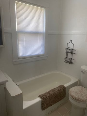 126 S Thornwood Avenue, Davenport, IA 52802