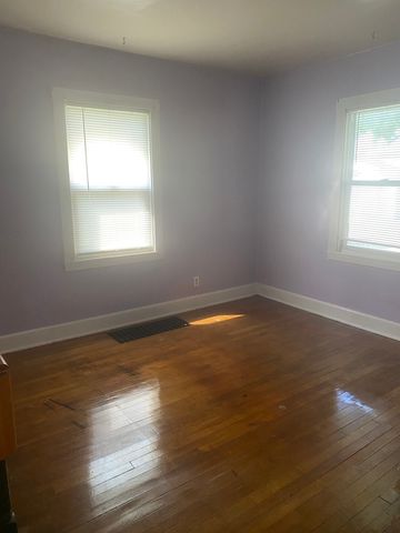 126 S Thornwood Avenue, Davenport, IA 52802