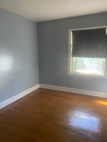 126 S Thornwood Avenue, Davenport, IA 52802