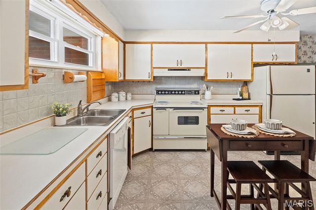 214 W 4th Street, Hartford, IL 62048