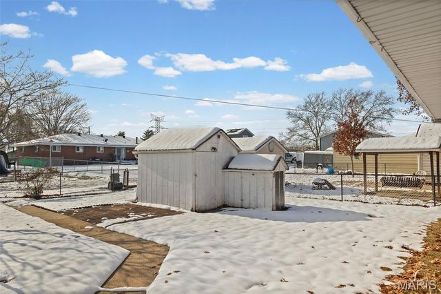 214 W 4th Street, Hartford, IL 62048