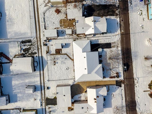 214 W 4th Street, Hartford, IL 62048