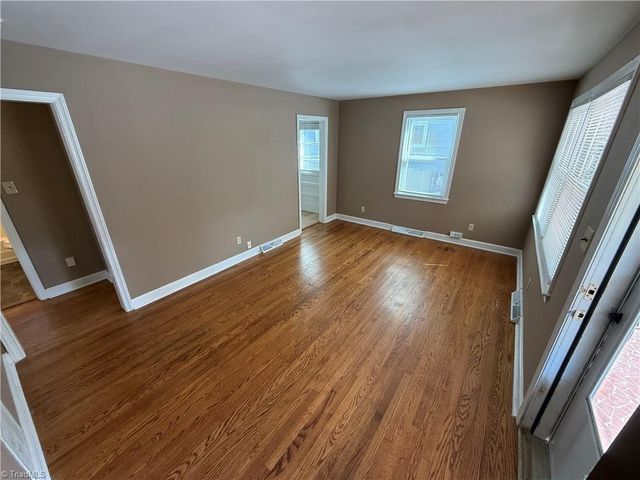 2621 Stockton Street, Winston-salem, NC 27127
