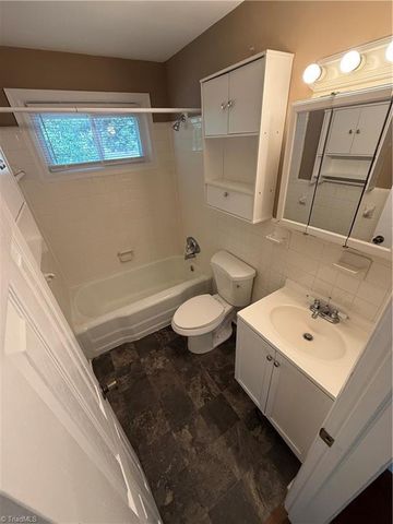 2621 Stockton Street, Winston-salem, NC 27127