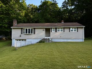 210 Griswoldville Avenue, Newington, CT 06111