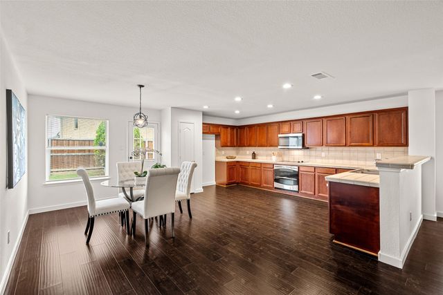 5311 Freestone Drive, Grand Prairie, TX 75052