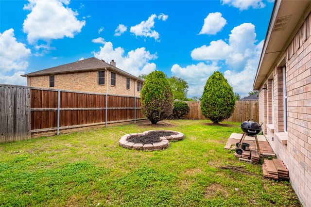 5311 Freestone Drive, Grand Prairie, TX 75052