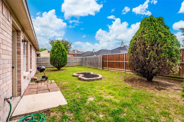 5311 Freestone Drive, Grand Prairie, TX 75052