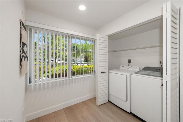 1055 Forest Lakes DR D114, Naples, FL 34105