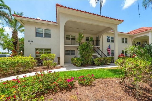 1055 Forest Lakes DR D114, Naples, FL 34105