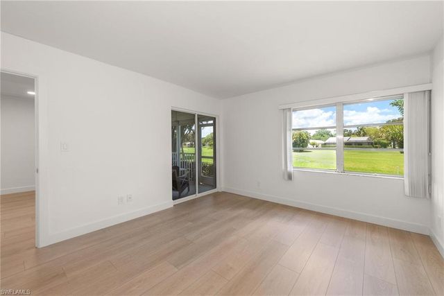 1055 Forest Lakes DR D114, Naples, FL 34105