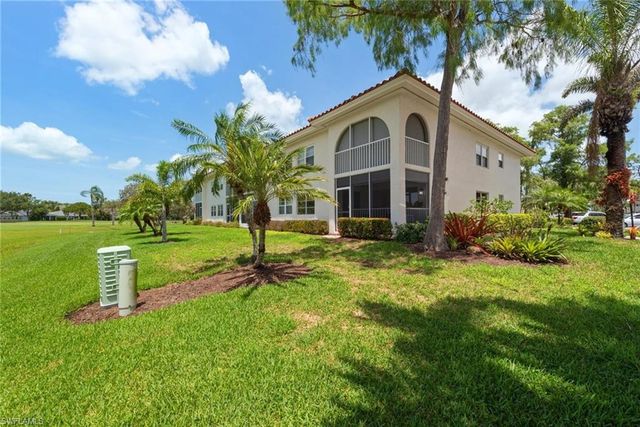 1055 Forest Lakes DR D114, Naples, FL 34105