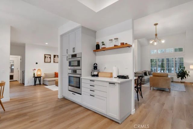 5038 Durant Court, Oak Park, CA 91377