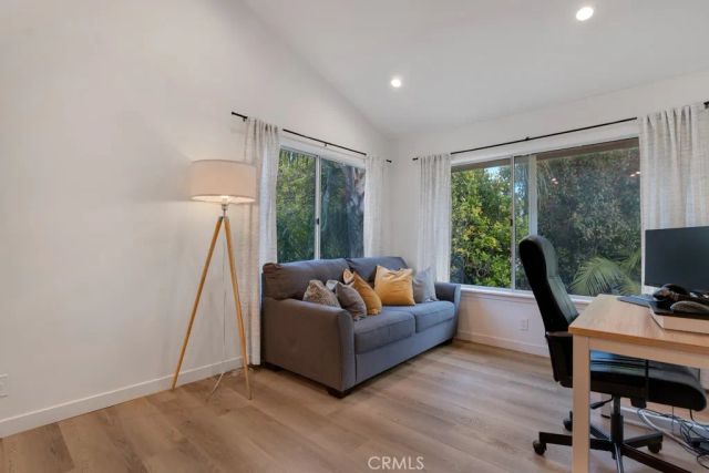 5038 Durant Court, Oak Park, CA 91377