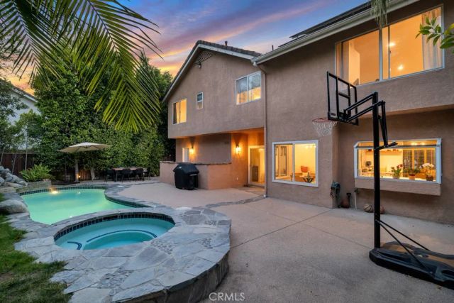 5038 Durant Court, Oak Park, CA 91377